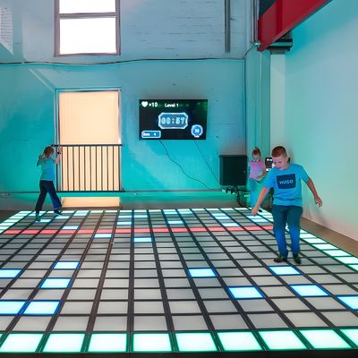 Хорошая цена Производитель Активная игра освещение RGB декорация Интерактивный светодиодный танцевальный пол онлайн