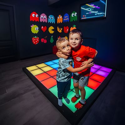 Хорошая цена Интерактивные плитки для пола LED скакалки сетки интерактивная игра для развлечения онлайн