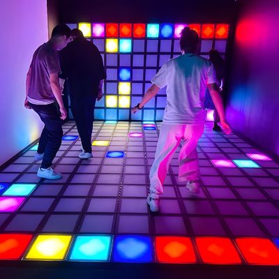 Хорошая цена Интерактивный светодиодный напольный свет Сцена Pro активировать светодиодный напольный игры для детских игр онлайн