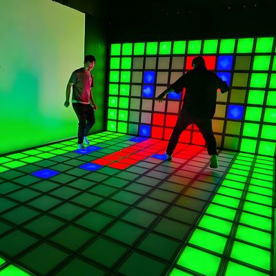 Хорошая цена Игра Super Grid Pixel 30x30cm Интерактивный световой пластмасс Лава Активная игра подсветка онлайн