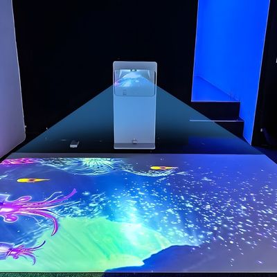Хорошая цена Детский мобильный интерактивный планшетный проектор 3300мм онлайн
