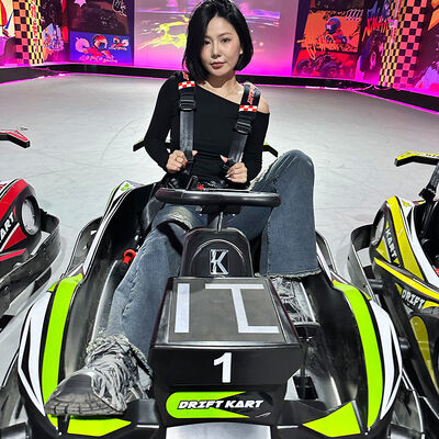 качество Игровая площадка на крыше Бампер Кар Карт Интерактивная проекционная игра для детей Футбол Парк развлечений Многопользовательские соревновательные режимы Металл завод