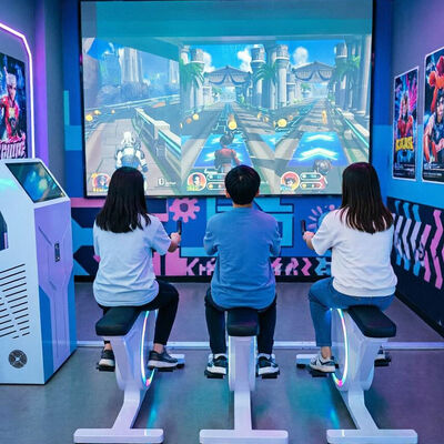 Хорошая цена Новая функция Иммерсивный групповой велосипедный симулятор в режиме реального времени Велосипедные гонки Проекционная система Множественные варианты трассы онлайн