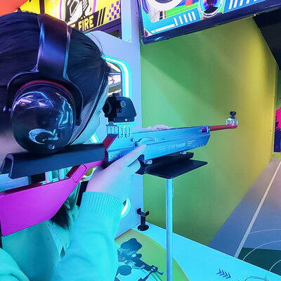Хорошая цена Игровой автомат симулятор стрельбы из настоящего оружия для помещений, работающий от монетоприемника онлайн